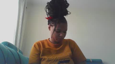 wapgirl22 online show from April 6, 4:46 am