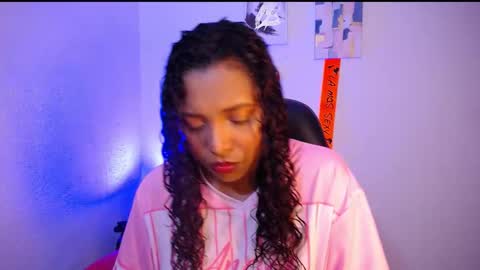 Snapshot of warisgoddes chatting on October 5, 12:13 pm EMILY online show from October 5, 12:13 pm