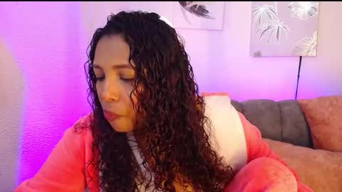 EMILY online show from February 6, 9:13 am