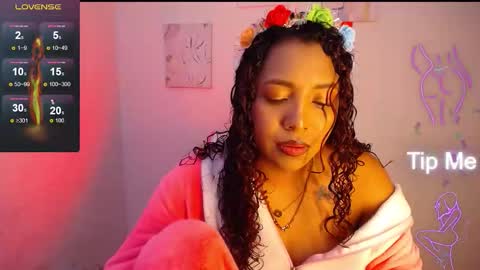 Snapshot of warisgoddes chatting on October 17, 6:28 am EMILY online show from October 17, 6:28 am
