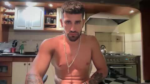 wearetwo online show from February 4, 4:27 am