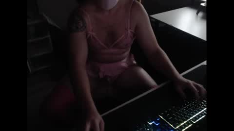 Nicki Rogers online show from October 20, 1:05 pm