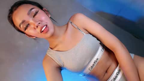 Isla Fox online show from October 19, 10:53 am