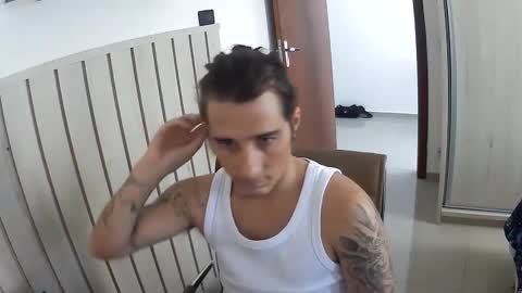 wave_boyy online show from May 21, 12:33 pm