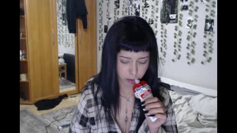 Mina online show from April 18, 8:09 pm