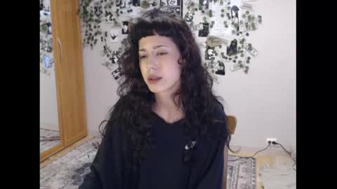 Snapshot of wavy_nights chatting on September 20, 5:54 am Mina online show from September 20, 5:54 am