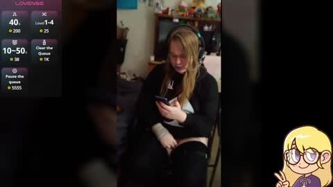Ash online show from December 12, 11:06 am