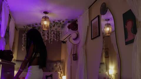 Snapshot of wayuu_goddess chatting on October 8, 10:27 pm Wayuu Goddess 3 online show from October 8, 10:27 pm