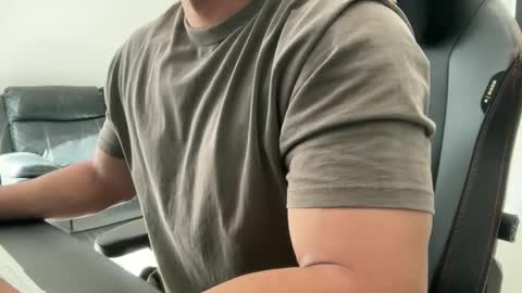 Weapon X online show from April 9, 11:21 pm