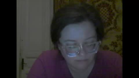 Snapshot of webgirl2 chatting on September 28, 10:19 pm Marina online show from September 28, 10:19 pm