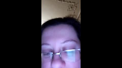 Snapshot of webgirl2 chatting on February 27, 5:37 pm Marina online show from February 27, 5:37 pm