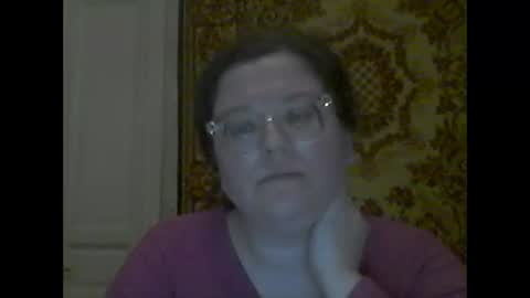 Snapshot of webgirl2 chatting on October 2, 7:34 pm Marina online show from October 2, 7:34 pm