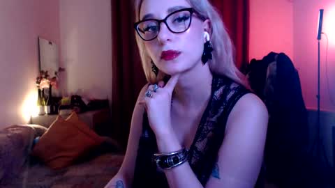 Liza online show from March 8, 2:04 am