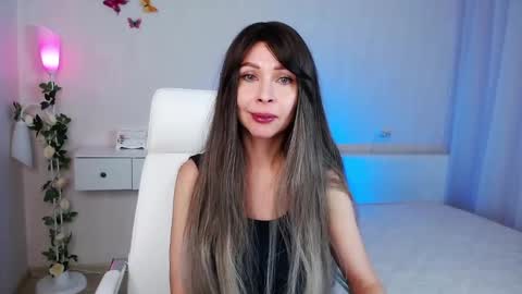 Snapshot of wendifoster chatting on December 24, 7:55 pm Wendi Foster online show from December 24, 7:55 pm