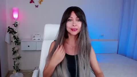 Snapshot of wendifoster chatting on September 24, 7:09 pm Wendi Foster online show from September 24, 7:09 pm