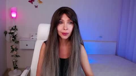 Snapshot of wendifoster chatting on September 9, 6:41 pm Wendi Foster online show from September 9, 6:41 pm