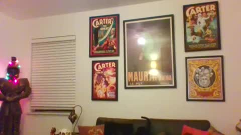 WendyCU online show from December 18, 7:36 am