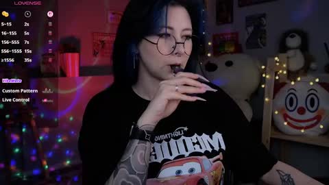 little girl who is always rightLisa online show from May 30, 2:10 am