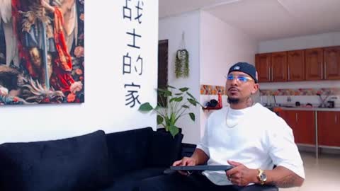 Wesley Rogger online show from April 18, 8:20 pm