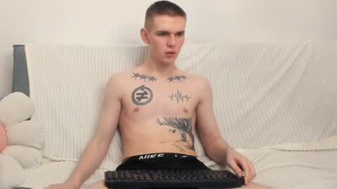 Wes online show from January 1, 11:29 pm