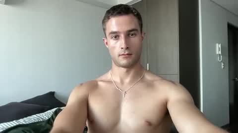 wet65524 online show from April 27, 11:02 pm