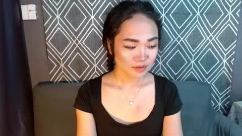 yana online show from December 2, 11:30 am