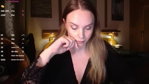 Lana online show from December 1, 9:13 pm