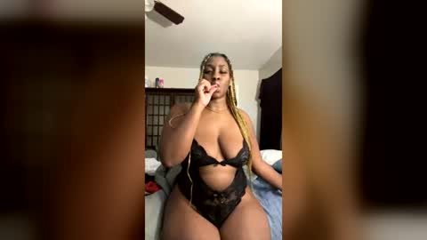 Foreignthababyy online show from July 19, 6:38 am