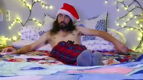 Whaler84 online show from December 22, 1:40 pm