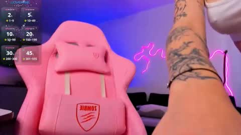 Snapshot of whatsyourdestiny chatting on September 25, 5:14 am Kate online show from September 25, 5:14 am