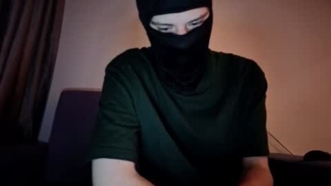 Snapshot of whispero_o chatting on October 11, 8:52 am whispero_o online show from October 11, 8:52 am