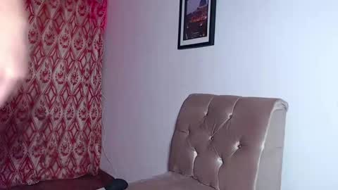 white boy online show from February 25, 5:19 am