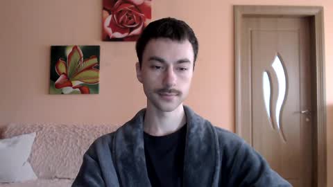 Tom online show from April 9, 11:38 am