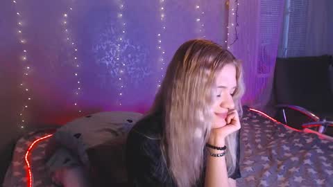 Melania and Mikey online show from March 1, 1:15 pm