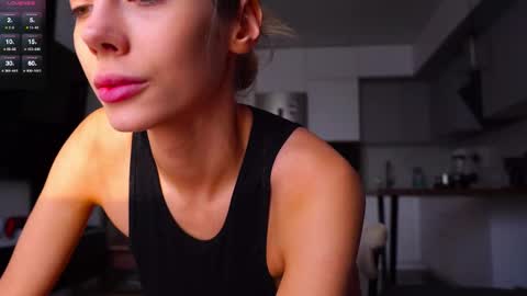 Kate  online show from November 15, 6:15 am