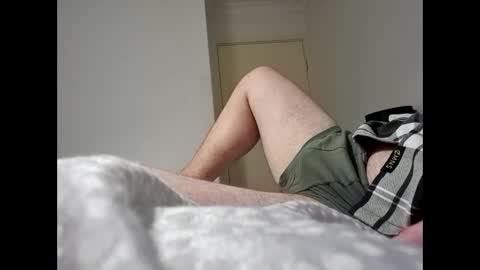 Snapshot of whiteboi9284 chatting on September 15, 2:07 pm whiteboi9284 online show from September 15, 2:07 pm