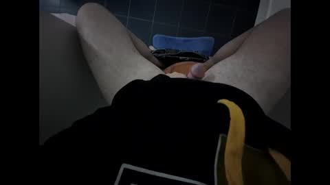 Snapshot of whiteboi9284 chatting on September 23, 12:04 am whiteboi9284 online show from September 23, 12:04 am