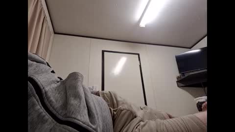 Snapshot of whiteboi9284 chatting on October 9, 11:05 am whiteboi9284 online show from October 9, 11:05 am