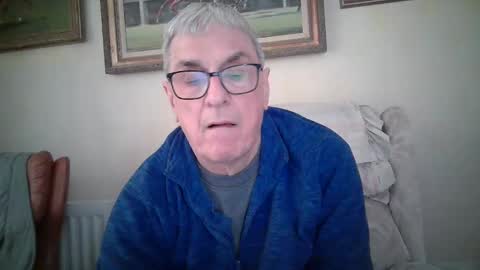 whitebriefs009 online show from March 26, 4:01 pm