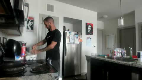 just  str8 stud nut  1000 online show from January 12, 5:53 pm