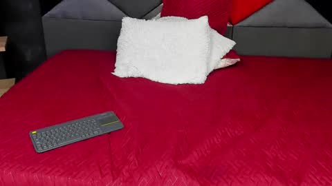 Dylan white online show from March 10, 9:29 pm