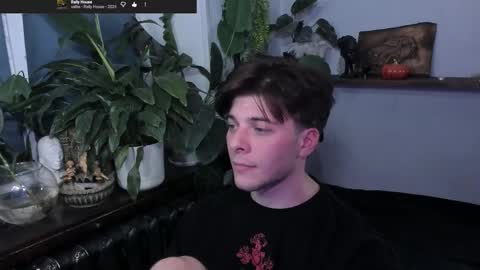 Gus online show from October 23, 11:38 pm