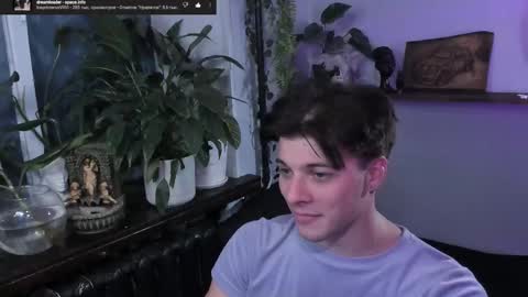 Gus online show from September 29, 8:41 pm