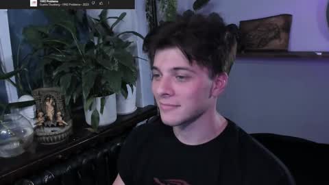 Gus online show from October 6, 9:10 pm