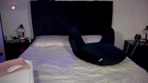 EMMA online show from October 28, 3:07 am