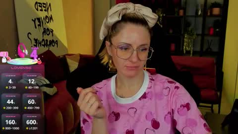 whitneypunnch online show from February 24, 2:53 pm