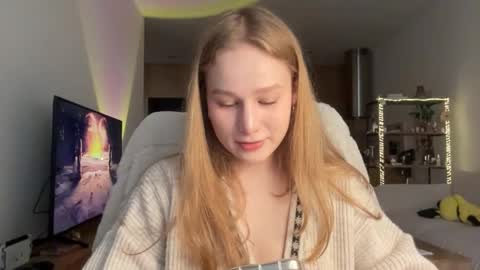 Snapshot of whoisalisa chatting on September 29, 7:18 am Alisa online show from September 29, 7:18 am