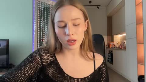 Snapshot of whoisalisa chatting on January 20, 10:18 am Alisa online show from January 20, 10:18 am