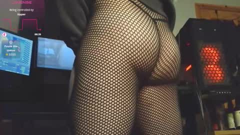 whoknowssss99 online show from November 11, 1:52 am