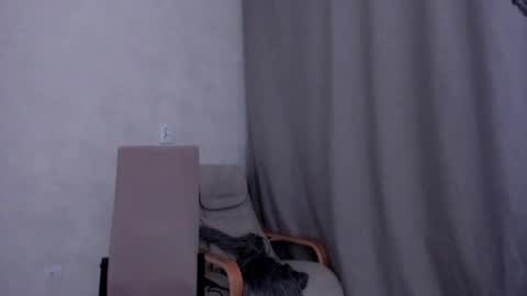 Veronica online show from February 14, 1:51 pm